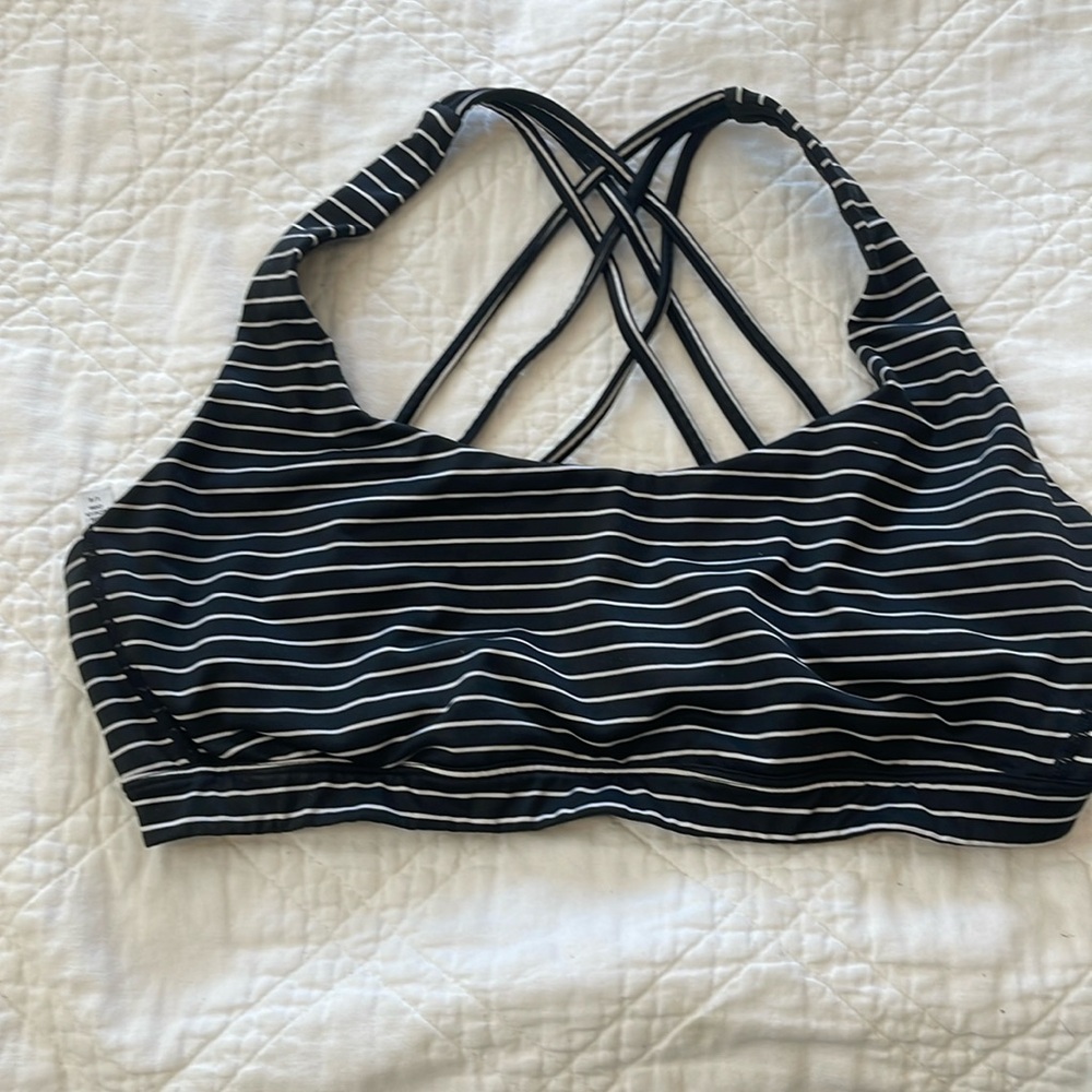 Women’s sports bra